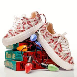 SUPER CUTE! NWOT Betsey Johnson Candy Cane shoe size 6.5
